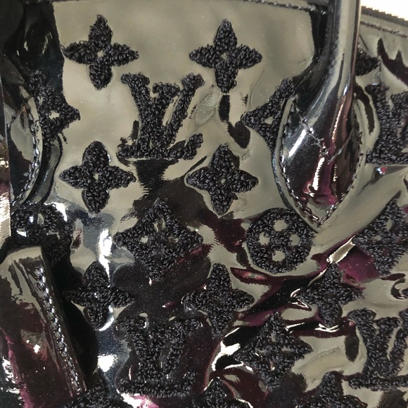 LOUIS VUITTON LOCKIT BB BAG! LIMITED EDITION!!! - Picture 8 of 8